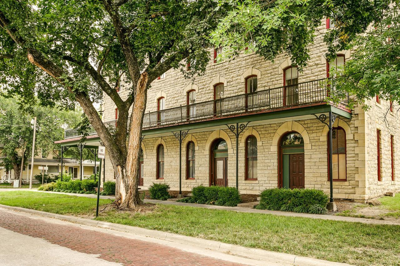 Historic Elgin Hotel Marion Exterior photo
